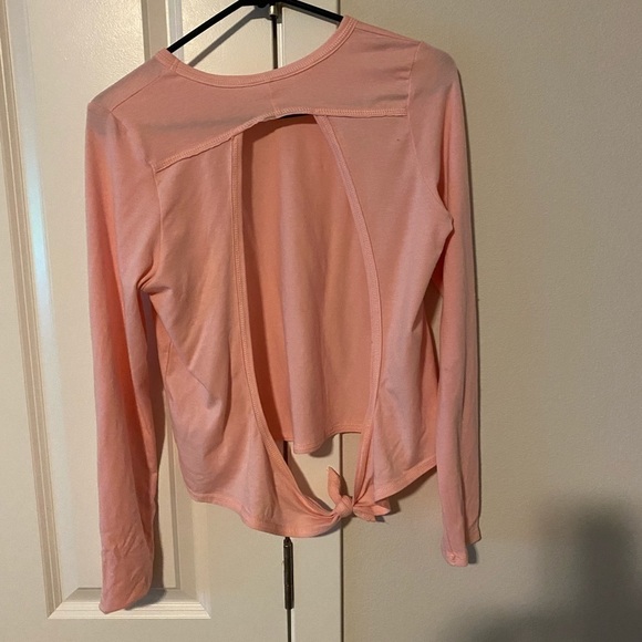 Onzie Crop Top - Picture 5 of 5